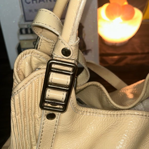 Burberry Cream Patent Leather Crossbody/ Hand Bag- Vintage Project Piece - Picture 6 of 17